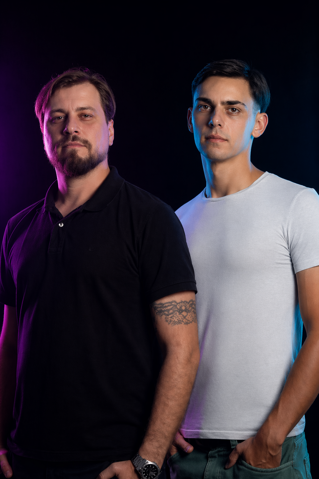 Vinicius Viana e Filippo Zubiolo, sócios da Fora de Centro, em retrato back-to-back.